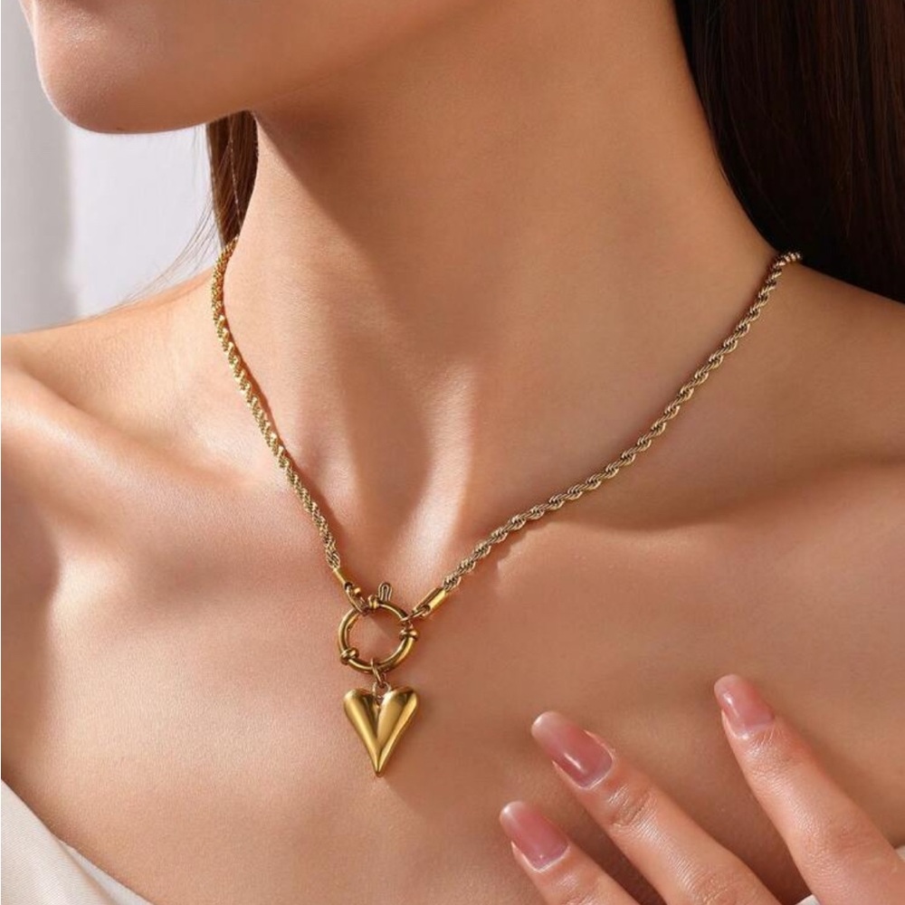 Heart Pendant Necklace